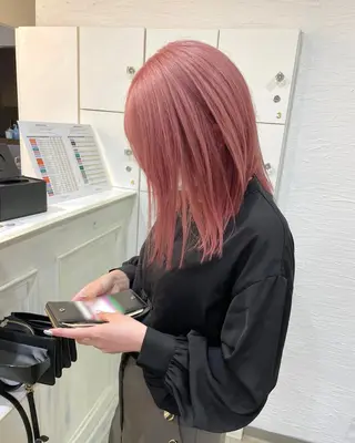 ミディアム カラー inq sakae所属・りん🌷︎名古屋 ブリーチカラーのヘアスタイル