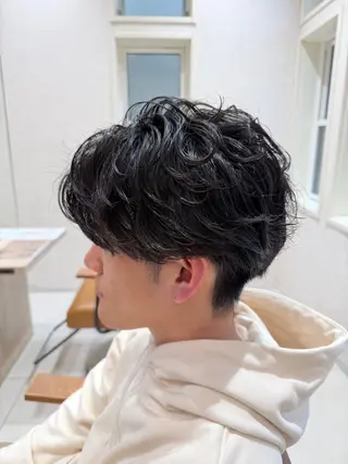 メンズ メンズ特化フェザー パーマ🚗タケシのヘアスタイル