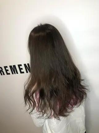 ロング カラー 宮下 愛璃紗のヘアスタイル