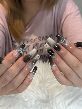 ネイル Julli NailStudioのネイルデザイン