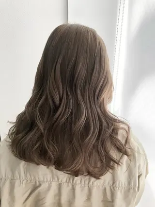 セミロング 【.ico】心斎橋/ ウルフ/飛田ゆうきのヘアスタイル