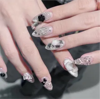 ネイル Hina 池袋 長だしチップ専門店のネイルデザイン