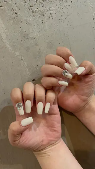 ネイル IROHA Nail 矢掛萌子のネイルデザイン