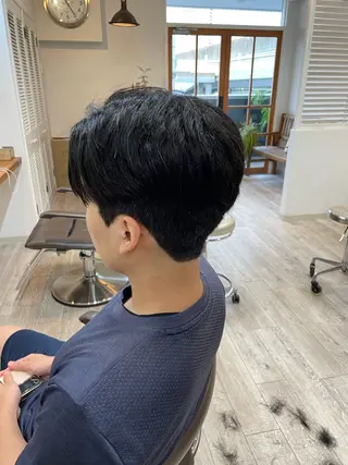 ショート パーマ メンズ 小林 崇雅　ダウンパーマのヘアスタイル