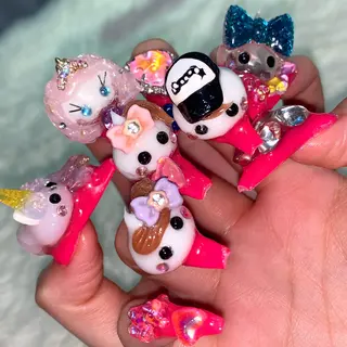 ネイル NES NAIL所属・さゆり￤推しキャラ ￤ロングネイル🩷のネイルデザイン