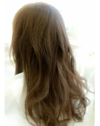 ロング 須賀 一美のヘアスタイル