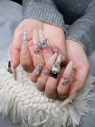ネイル Lee Nailsのネイルデザイン