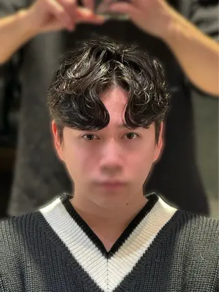 ショート パーマ メンズ YUKI🇰🇷 カルマ／ダウンパーマのヘアスタイル