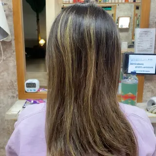 ミディアム YELLOW CORN 金沢文庫所属・【金沢文庫4分】髪質 改善/縮毛矯正アラタのヘアスタイル