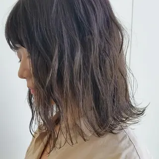 ミディアム カラー iplus✴ まつげ、眉毛、耳つぼのマツエク・マツパデザイン