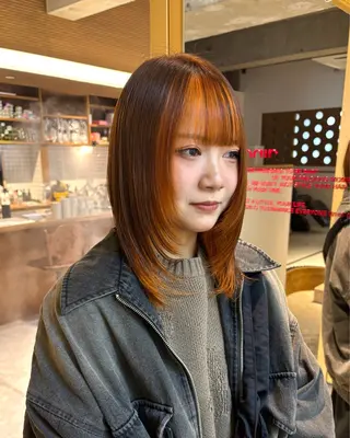 セミロング カラー パ ルのヘアスタイル