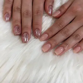 ネイル 西岡 杏のネイルデザイン