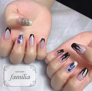 ネイル -nailroom- familiaのネイルデザイン