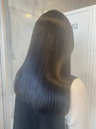 Agu hair havana所属・岡 舞唯のヘアスタイル