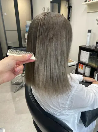 ミディアム カラー 髪質改善will hairdesignのヘアスタイル