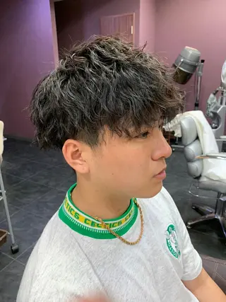 ショート パーマ labyrinthノーブル所属・メンズ特化西村 雄太のヘアスタイル