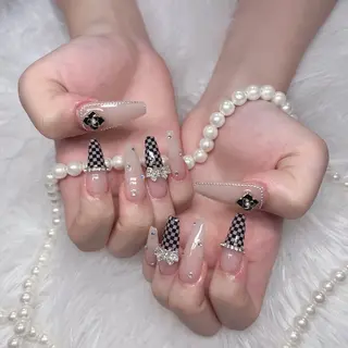 ネイル chiara  長さ出し/パラジェルのネイルデザイン