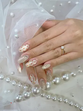 ネイル クイーンズネイル銀座所属・Queeens nailのネイルデザイン