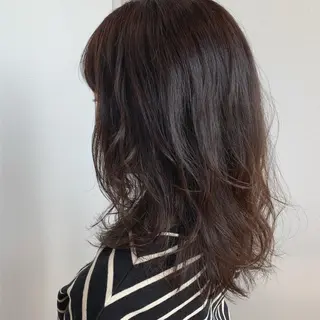 ロング カラー 【Uneユヌ】菊地 春那のヘアスタイル