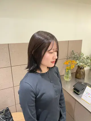 ミディアム JURI /HUIのヘアスタイル