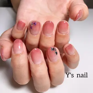 ネイル 手書きが得意🖌️ Y’s  nailのネイルデザイン