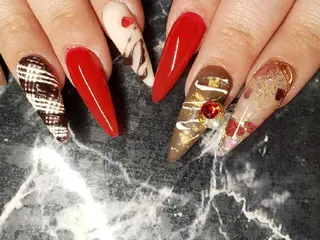 ロング ネイル クロキ 。のネイルデザイン