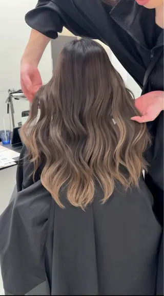 ロング カラー Rikuto/原宿 /グラデーションのヘアスタイル