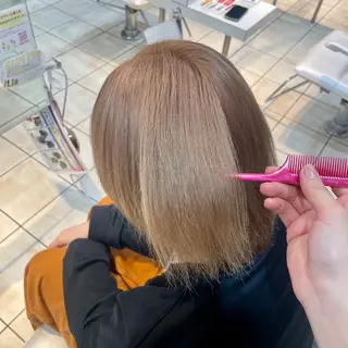 ショート カラー ブリーチ/ヘアセット 【𝙍𝙞𝙣𝙤】のヘアスタイル