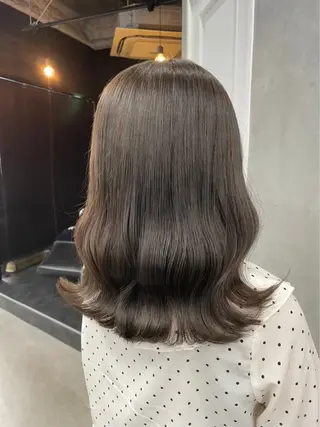 セミロング カラー ヘアアレンジ 坂齋大地/レイヤー/ ミルクティーのヘアスタイル