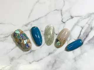 ミディアム H NANAのネイルデザイン