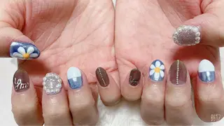 ネイル The Best Beauty受付担当のヘアスタイル