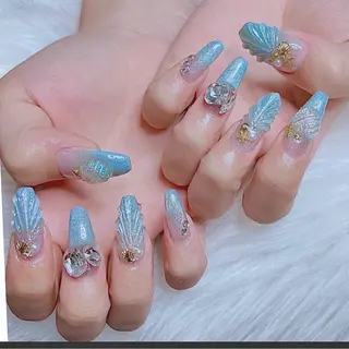 ネイル ダン ゴーゴックビックのネイルデザイン