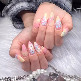 ネイル Kobayashi Komugiのネイルデザイン