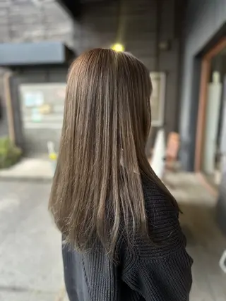 セミロング 🩶BRAS 🩶のヘアスタイル