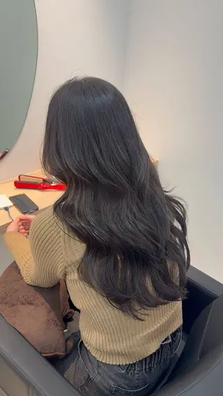 ロング カラー ヘアアレンジ ブリーチ 縮毛/あすか🐯のヘアスタイル