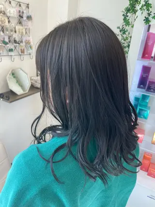 セミロング カラー Avis Hair Works所属・野田 歩のヘアスタイル