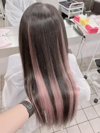 カラー ロング LuciA RIANAのヘアスタイル