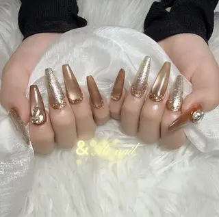 ネイル &ME タカのネイルデザイン