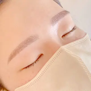 アイブロウ merfie所属・merfie メルフィーのマツエク・マツパデザイン