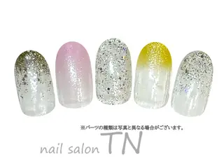 ネイル 矢川 まどかのネイルデザイン