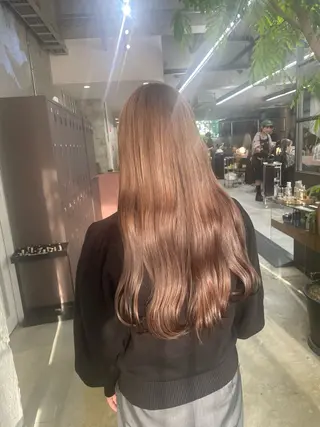 ロング 鈴木瑛里／ブロンド ベージュ／男女のヘアスタイル