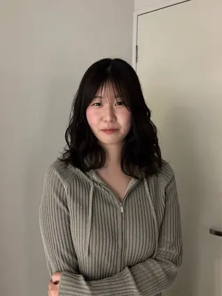 セミロング パーマ enrich / キタガワ カノンのヘアスタイル