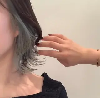 ショート Aya/四条烏丸/ インナーカラーのヘアスタイル