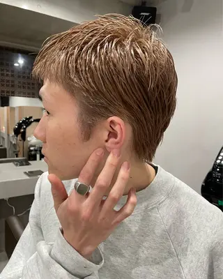 ショート カラー メンズ 吉田一輝 外国人パーマのヘアスタイル