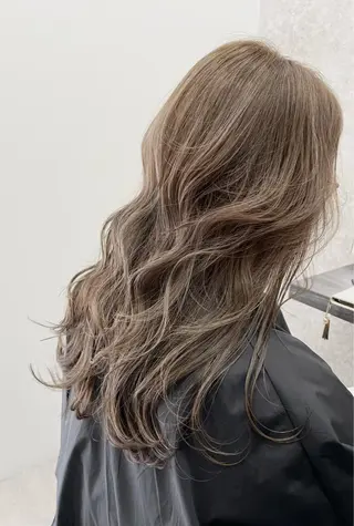 ロング 佐々木 達也のヘアスタイル