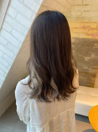 セミロング カラー YUNA ユウナのヘアスタイル