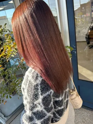 ミディアム Qwali所属・にしむら かなたのヘアスタイル