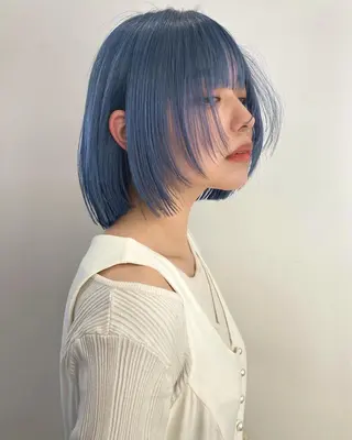 セミロング カラー 🫧艶ハイトーン ブリーチ🫧シモのヘアスタイル