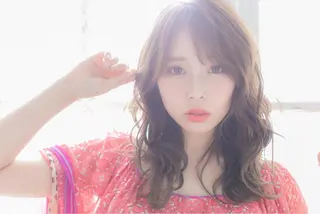 セミロング カラー パーマ ヘアアレンジ メンズ 川上 有香のヘアスタイル