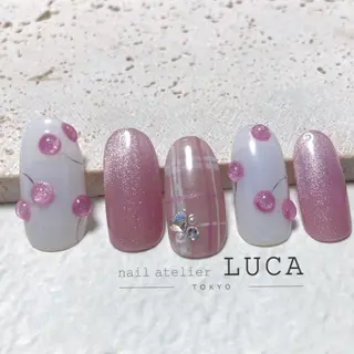 ネイル ネイルアトリエルカ スタッフのネイルデザイン